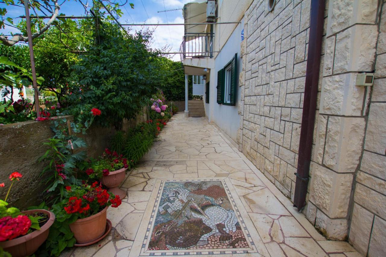 Apartments By The Sea Sucuraj, Hvar - 566 Ngoại thất bức ảnh