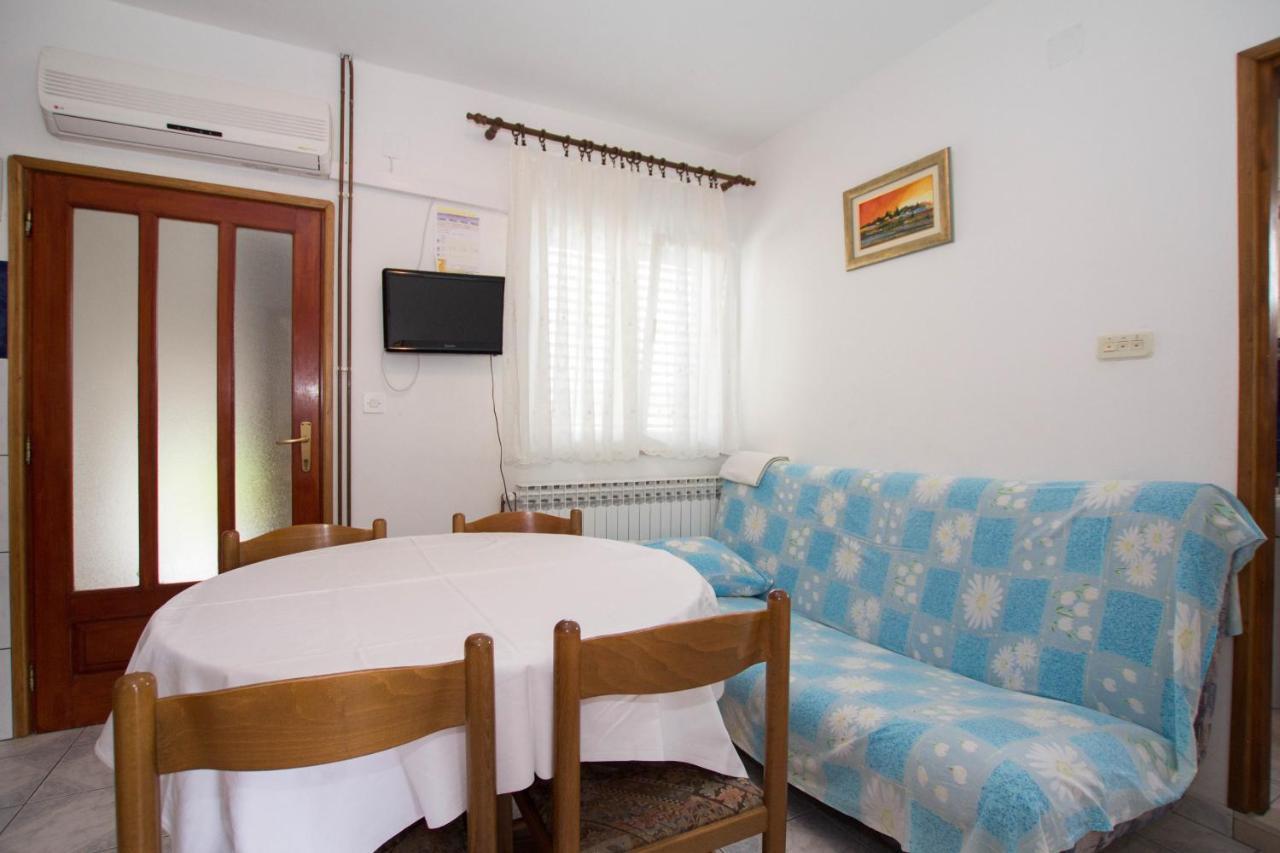 Apartments By The Sea Sucuraj, Hvar - 566 Ngoại thất bức ảnh