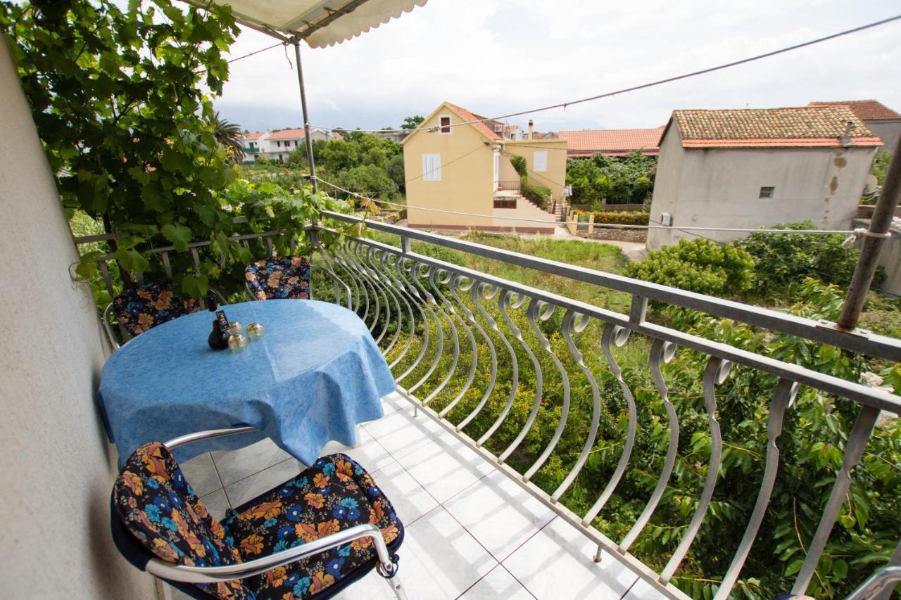 Apartments By The Sea Sucuraj, Hvar - 566 Ngoại thất bức ảnh
