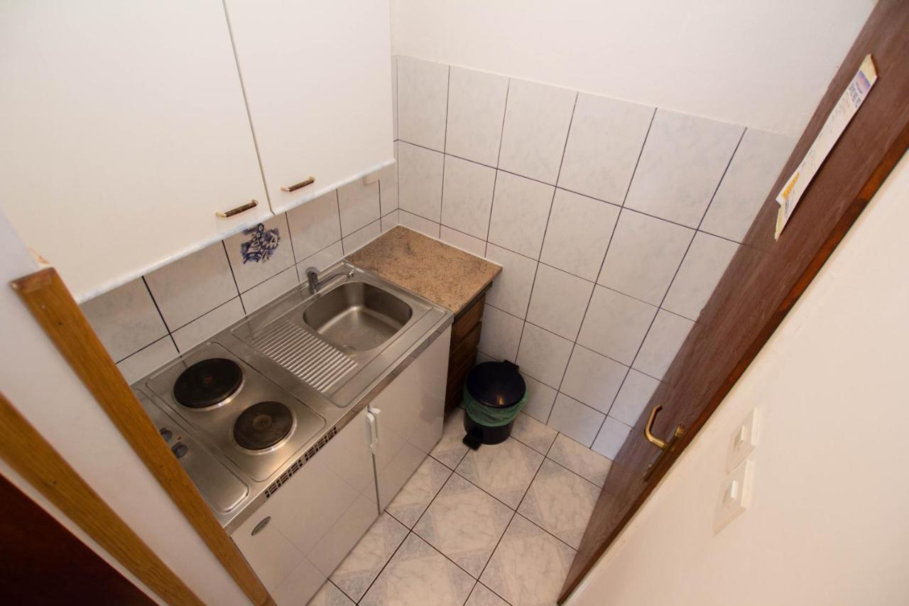 Apartments By The Sea Sucuraj, Hvar - 566 Ngoại thất bức ảnh