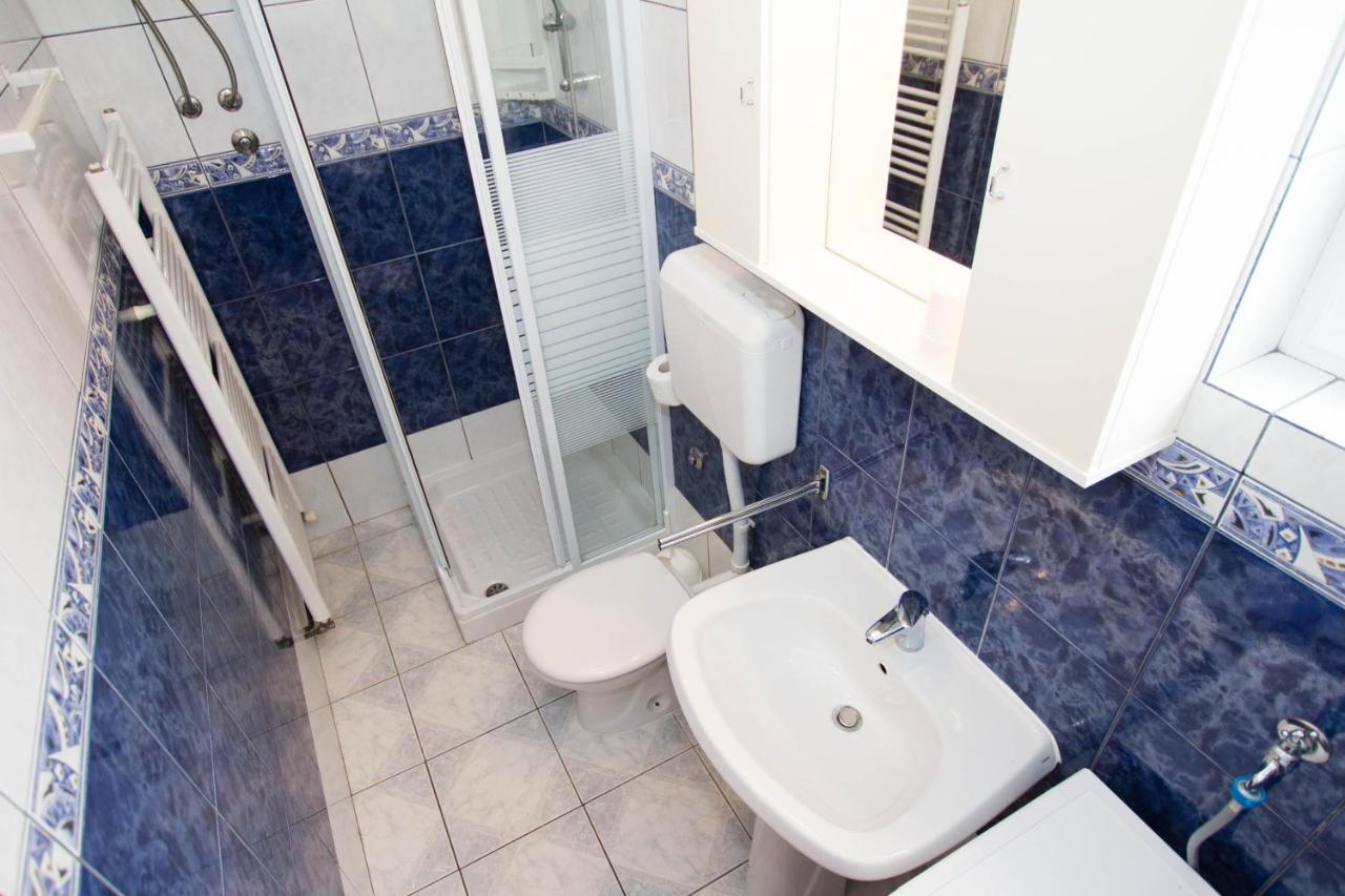 Apartments By The Sea Sucuraj, Hvar - 566 Ngoại thất bức ảnh